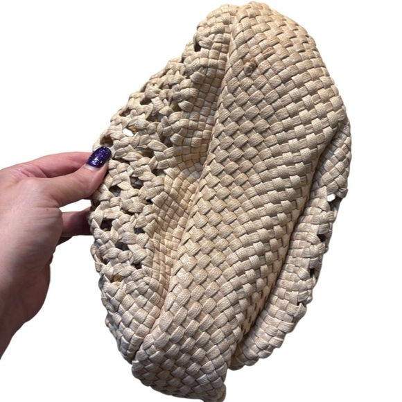 Straw Studios Cream Woven Tote - Picture 9 of 15